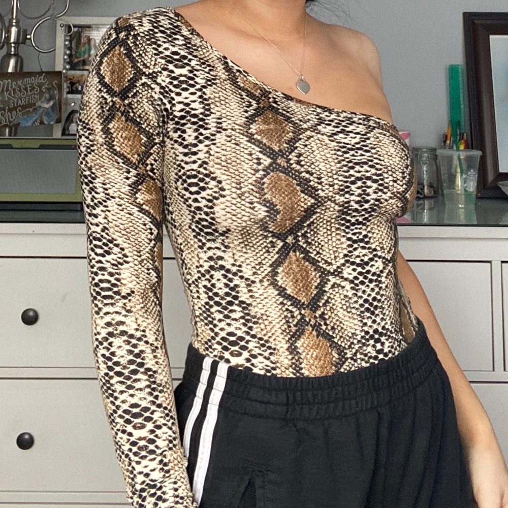 Long sleeve snakeskin one shoulder bodysuit